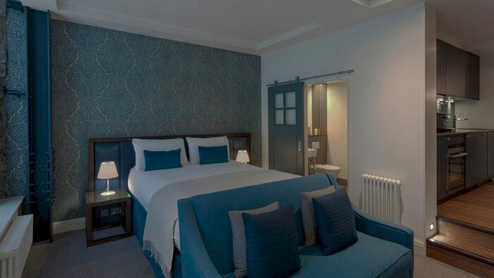 1 Bedroom Studio To Rent In High Street, Edinburgh, EH1