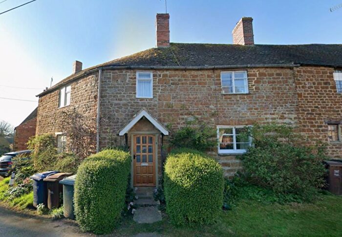 2 Bedroom Cottage To Rent In Wigginton, Banbury, OX15