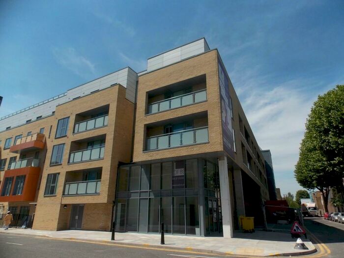 1 Bedroom Apartment To Rent In Clement Attlee House, Cardigan Road, London, E3