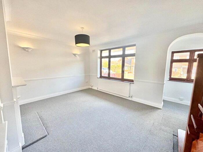 2 Bedroom Semi-Detached House For Sale In Harlesden Road, Romford, RM3