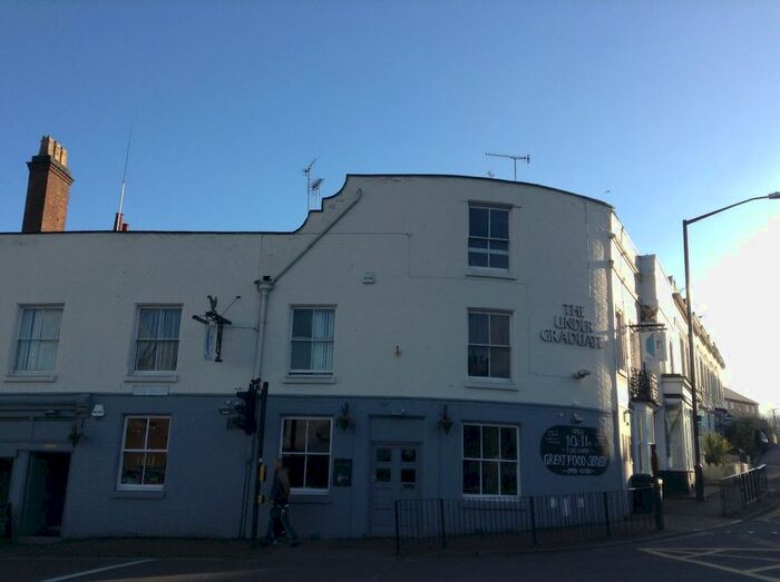 4 Bedroom Flat To Rent In High Street, Leamington Spa CV31