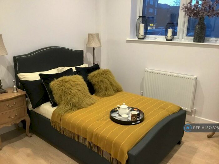 1 Bedroom Flat To Rent In Buckingham Street, Aylesbury, HP20