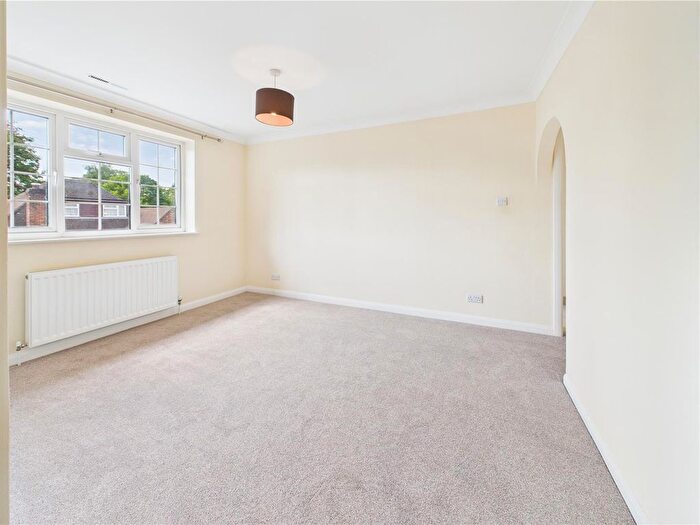 5 Bedroom Semi-Detached House To Rent In Park Lawn Road, Weybridge, Surrey, KT13