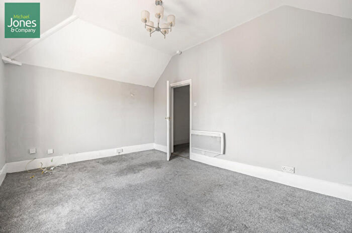 Flat To Rent In Rowlands Road, Worthing, West Sussex, BN11