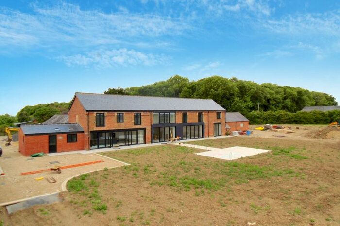 5 Bedroom Barn Conversion For Sale In Millers View, The Baulk, Clapham, MK41