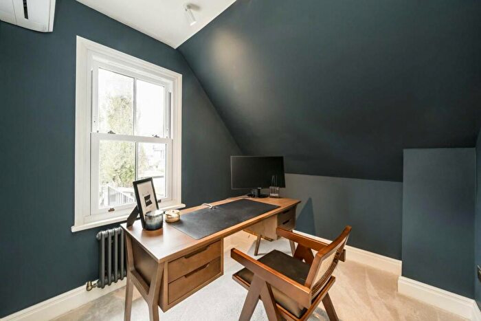 4 Bedroom Terraced House To Rent In North Hill Avenue, Highgate, N6