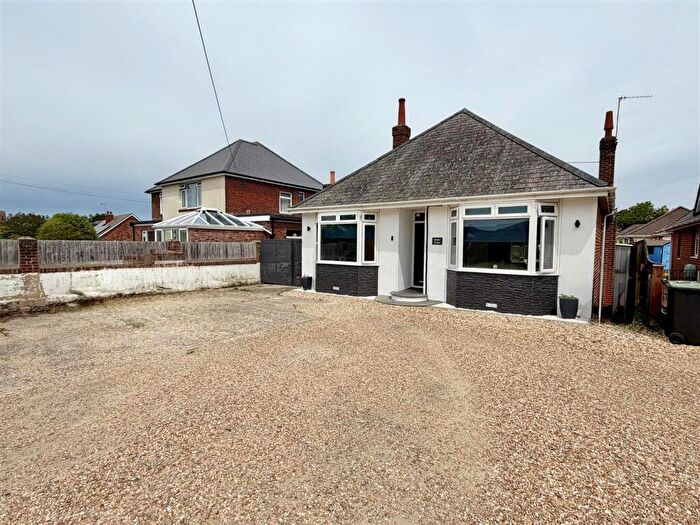 4 Bedroom Detached Bungalow For Sale In St. Martins Road, Upton, BH16