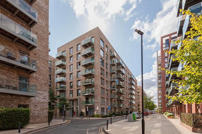 2 Bedroom Apartment For Sale In Ironworks Way, East Ham, E13