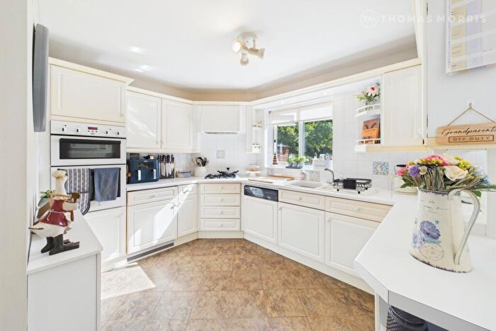 4 Bedroom Detached House For Sale In Pitfield Close, Fenstanton, Huntingdon, PE28