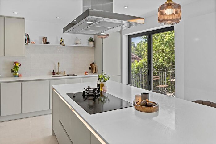 4 Bedroom Detached Bungalow To Rent In Byron Avenue, Coulsdon, CR5