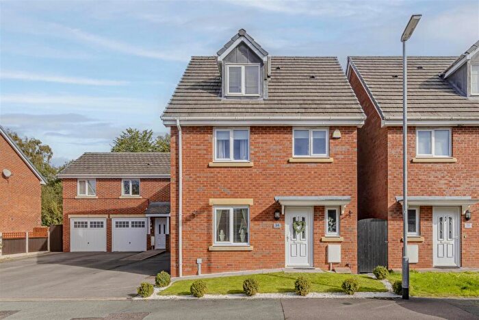 4 Bedroom Detached House For Sale In Clover Grove, Leekbrook, Near Leek, Staffordshire, ST13
