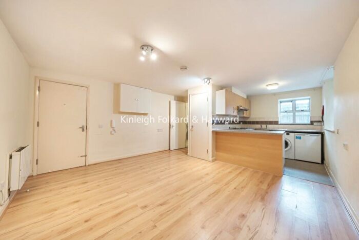 Flat To Rent In Bell Green Lower Sydenham, SE26
