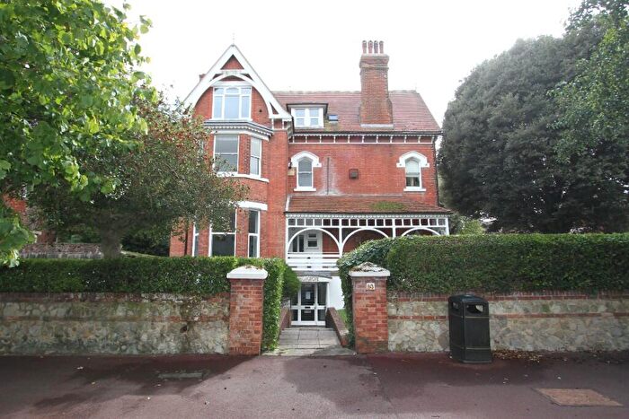 1 Bedroom Apartment For Sale In Carlisle Road, Eastbourne, BN20