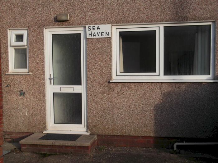 1 Bedroom Flat To Rent In Plunch Lane, Mumbles, SA3