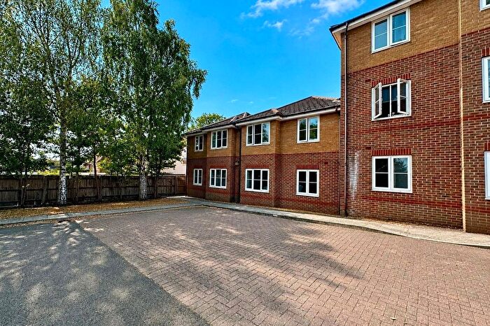 2 Bedroom Flat For Sale In Anders Corner, Bracknell, Berkshire, RG42