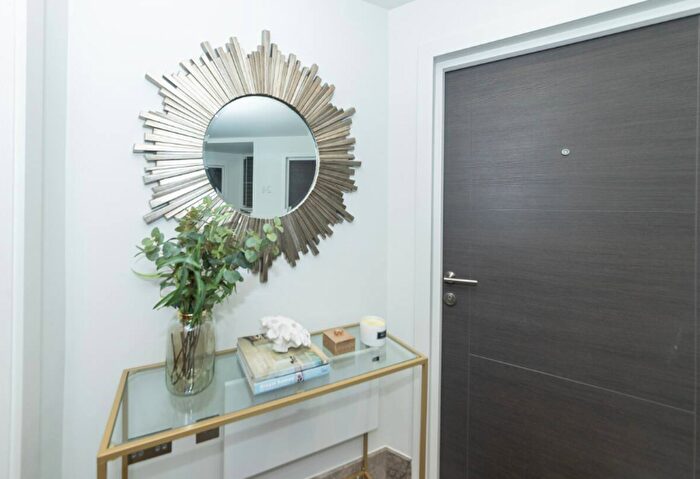 1 Bedroom Flat To Rent In Duke Street, Reading, Berkshire, RG1