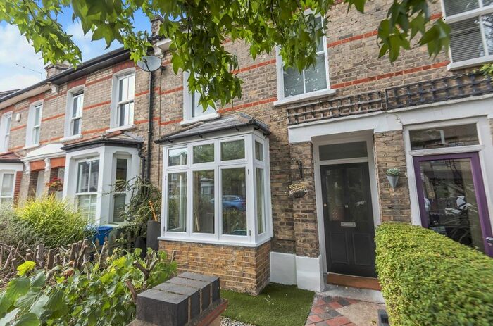 4 Bedroom Terraced House To Rent In Chesterfield Grove, London, SE22