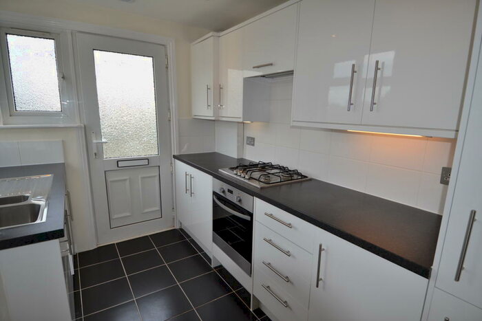 2 Bedroom Flat To Rent In Chestnut Court (), New Malden, KT3