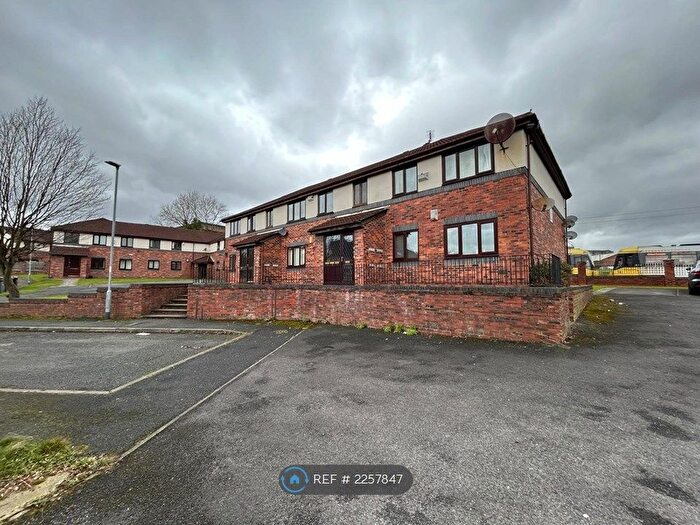 2 Bedroom Flat To Rent In Badby Close, Manchester, M4