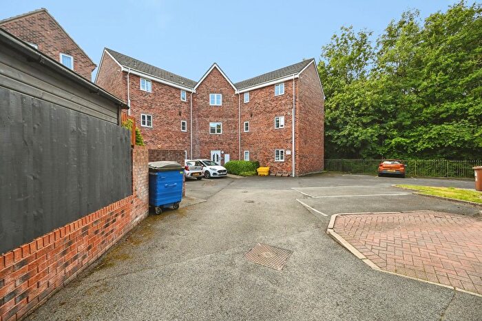 2 Bedroom Flat For Sale In Catherine Way, Newton-Le-Willows, Merseyside, WA12