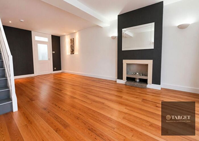 4 Bedroom Terraced House To Rent In Tramway Avenue, N9