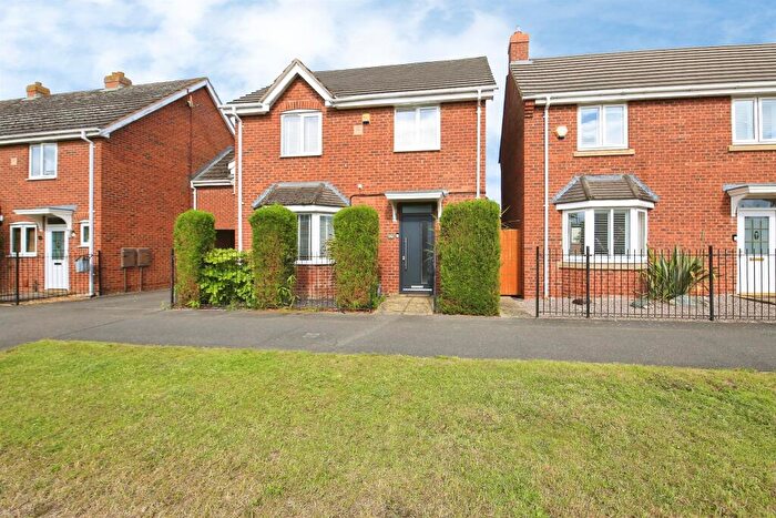 4 Bedroom Link Detached House For Sale In Eagle Way, Hampton Vale, Peterborough, PE7