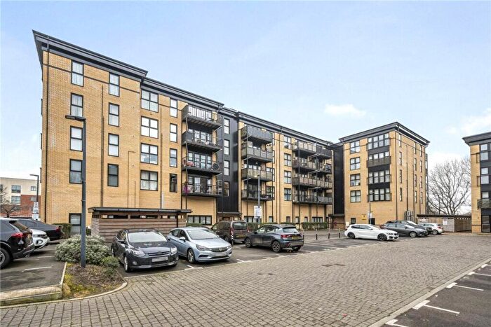 2 Bedroom Flat For Sale In Chilton House, Giles Crescent, Stevenage, SG1