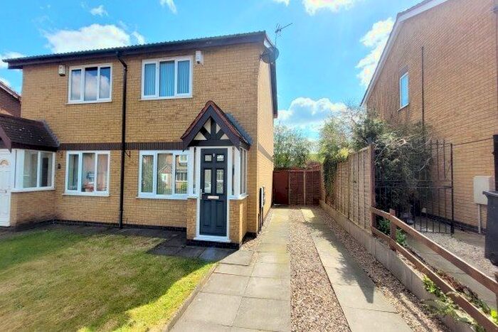 2 Bedroom Property To Rent In Dove Road, Coalville, LE67