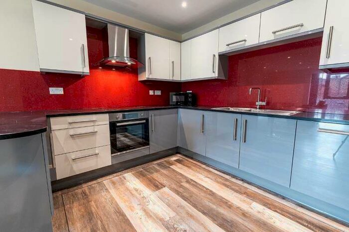 3 Bedroom Apartment To Rent In 26 Ecco, S11