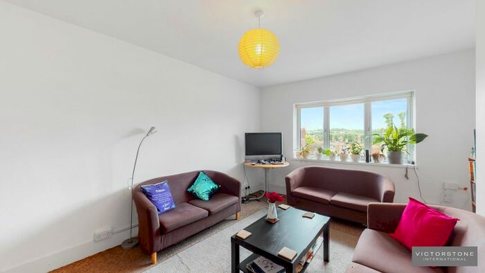 3 Bedroom Flat To Rent In Fairfield Gardens, Crouch End, London, N8