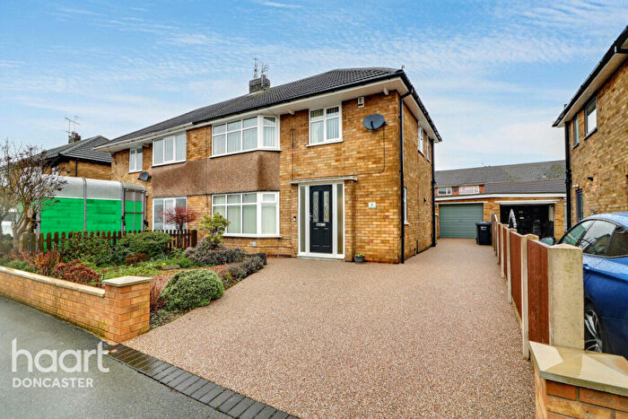 3 Bedroom Semi Detached House For Sale In Charnwood Drive, Balby, Doncaster, DN4