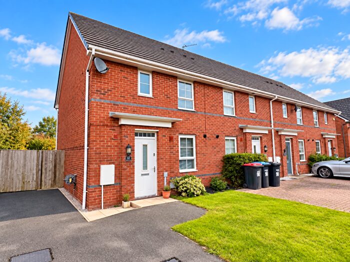 3 Bedroom Semi-Detached House For Sale In Hawthorn Drive, Thornton, FY5