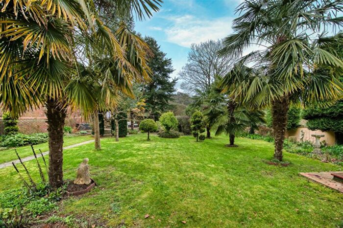 4 Bedroom Detached House For Sale In Cromford Road, Wirksworth, DE4