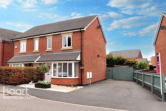2 Bedroom Semi-Detached House For Sale In Headstock Drive, Swadlincote, DE11