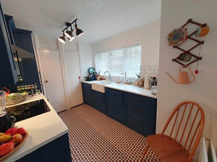 2 Bedroom Apartment For Sale In Beaconsfield Road, Canterbury, CT2