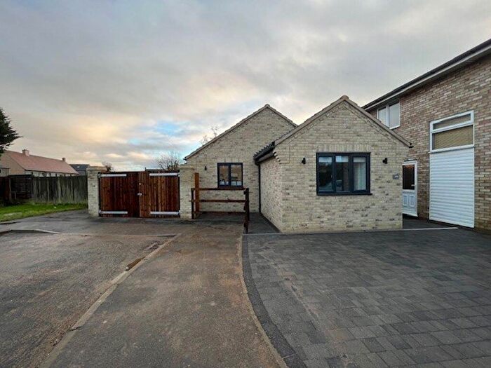 2 Bedroom Detached Bungalow To Rent In Meadowcroft, Stretham, Ely, Cambridgeshire, CB6