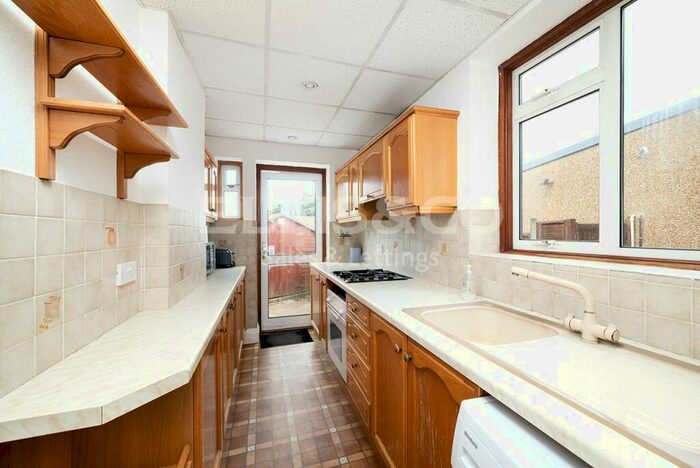 3 Bedroom Semi-Detached House For Sale In Woodstock Close, Stanmore, Middlesex, HA7