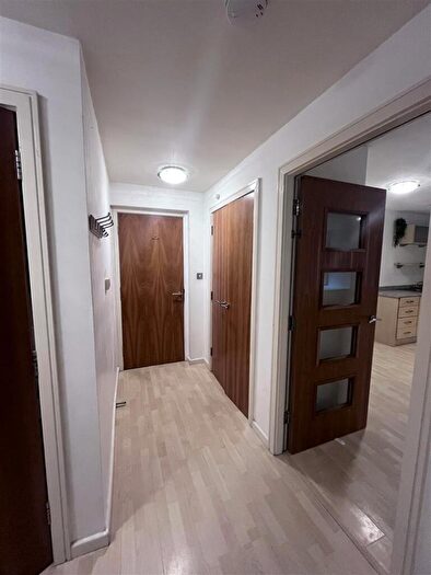 2 Bedroom Flat To Rent In Stokes Mill, Higher Tame Street, Stalybridge, SK15