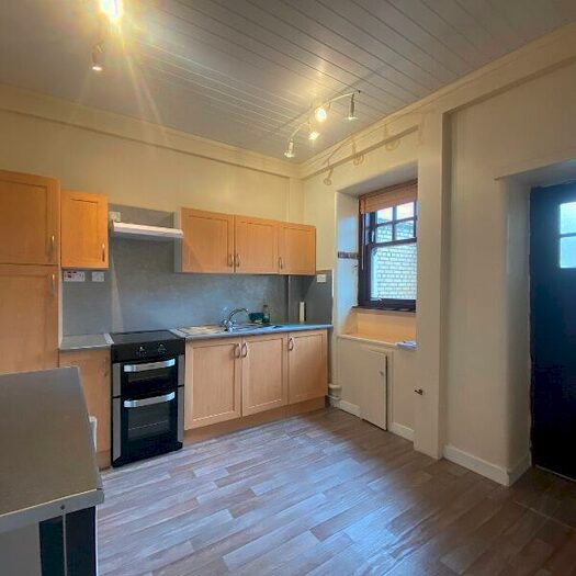 2 Bedroom Flat To Rent In Spey Court, Perth, Perthshire, PH2