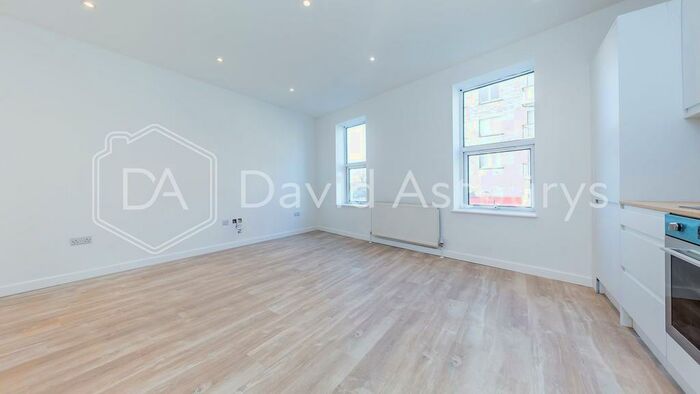 2 Bedroom Apartment To Rent In Fortune Green Road, West Hampstead, NW6