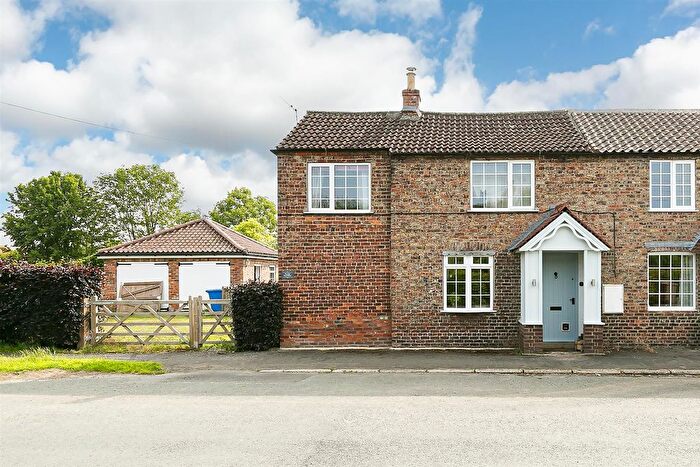 3 Bedroom Cottage For Sale In Everingham, York, YO42