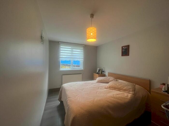 3 Bedroom Detached House To Rent In Whitby Court, London, N7