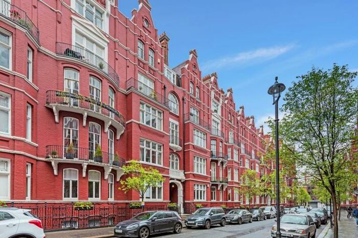 5 Bedroom Flat To Rent In Cabbell Street London, NW1
