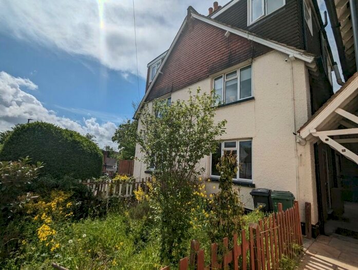 4 Bedroom Semi-Detached House To Rent In Frenches Road, Redhill, RH1