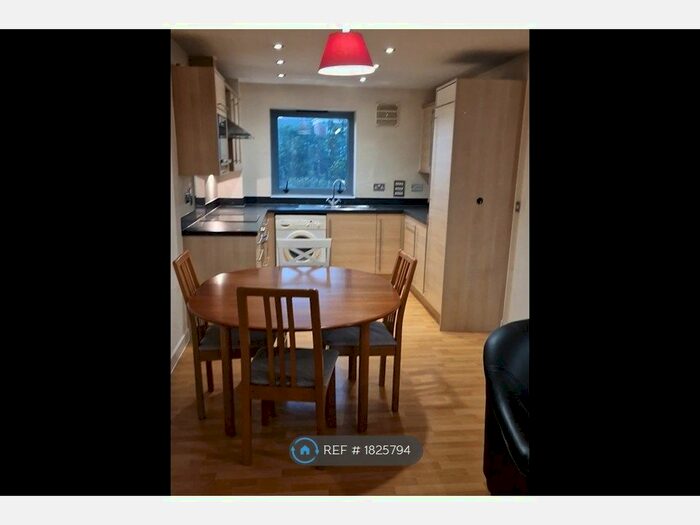 2 Bedroom Flat To Rent In Colchester, Essex, CO2