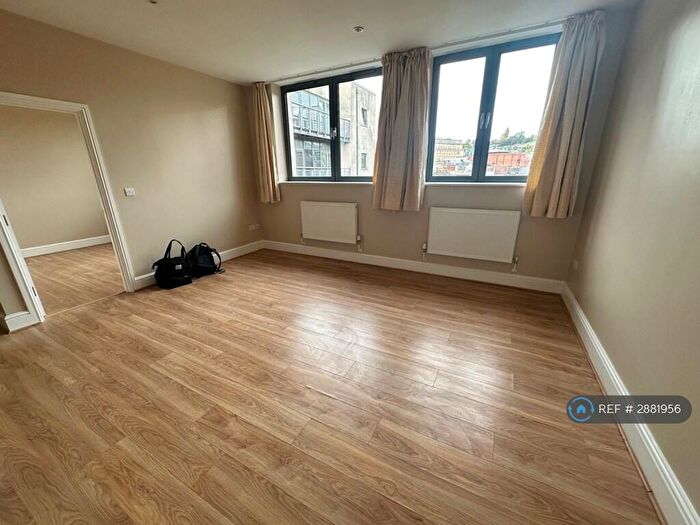 2 Bedroom Flat To Rent In Marsh Street, Bristol, BS1