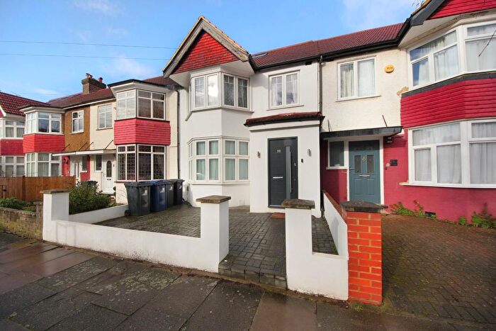4 Bedroom Terraced House For Sale In Court Way, W3