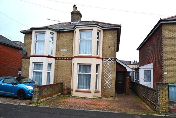 3 Bedroom Semi-Detached House For Sale In Arthur Street, Ryde, Isle Of Wight, PO33