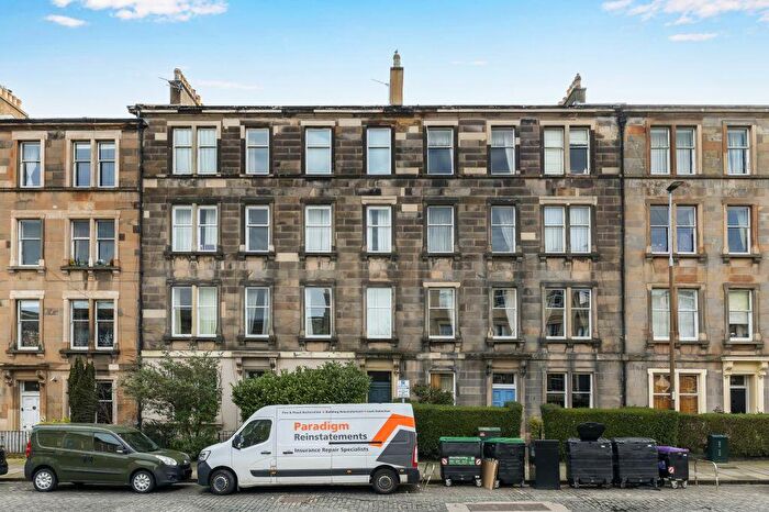 2 Bedroom Flat For Sale In / East Claremont Street, Broughton, Edinburgh, EH7