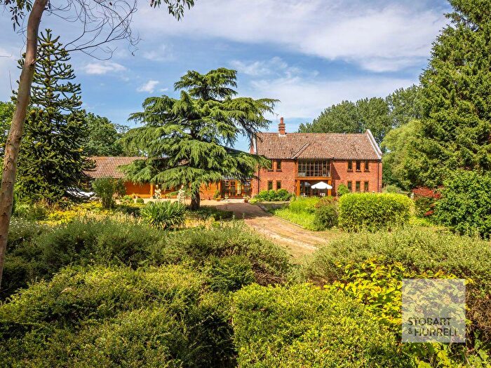 4 Bedroom Detached House For Sale In Burnt Fen Lodge, Long Lane, Hoveton, Norfolk, NR12